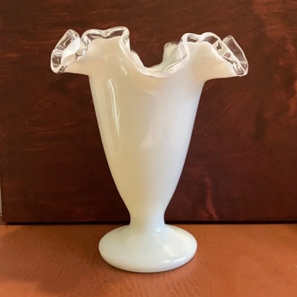 Vtg Fenton milk glass silver crest design ruffled petite vase